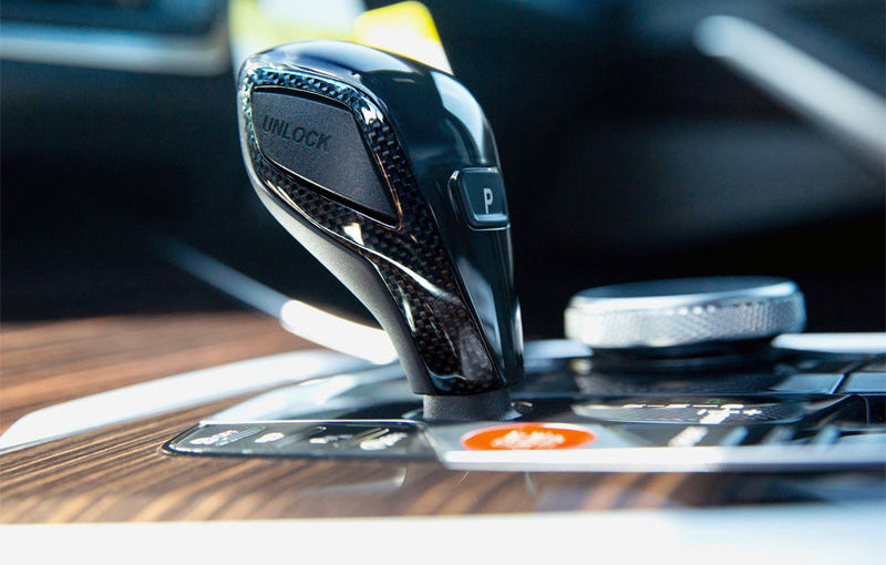 BMW G29 Z4 carbon fiber gear selector side trims
