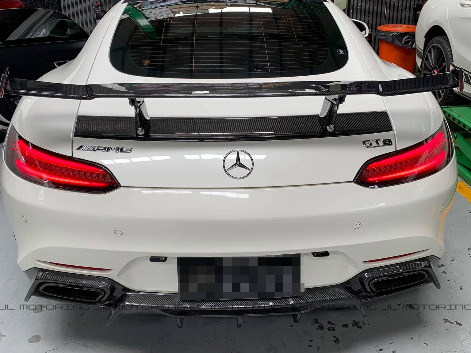 Mercedes AMG GT GTS C190 Carbon Fiber Rear Diffuser