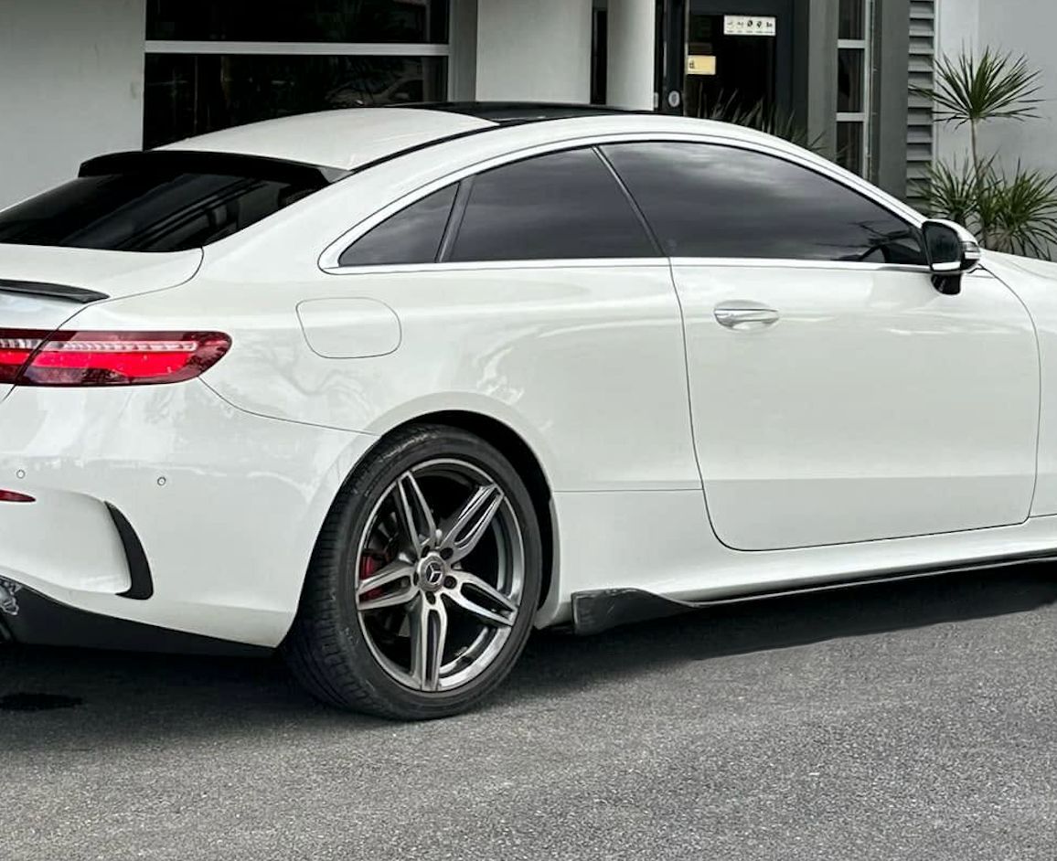 Mercedes W238 E Class Carbon Fiber Roof Spoiler