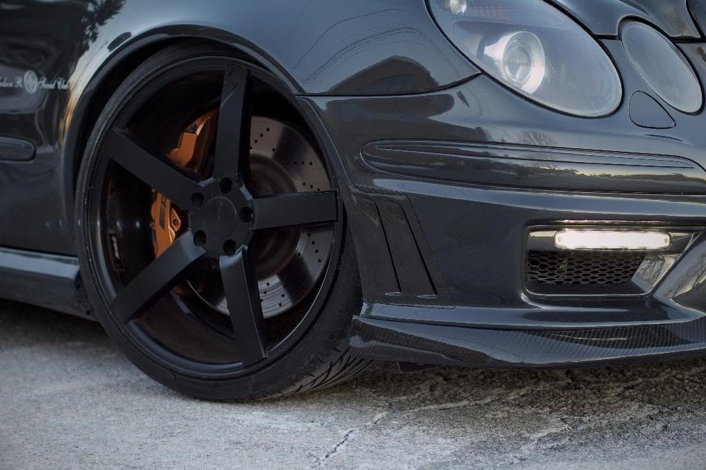 Mercedes Benz W211 E63 AMG Dry Carbon Fiber Side Vents - JL Motoring