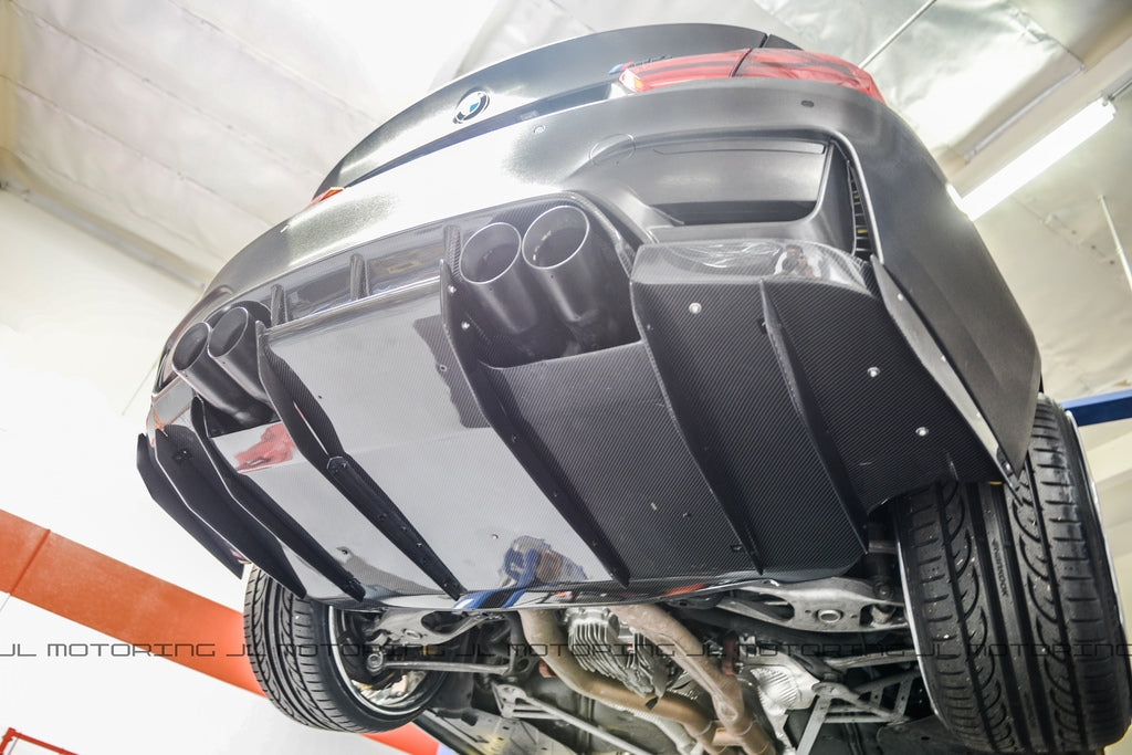 BMW F80 F82 F83 M3 M4 Varis Style Carbon Fiber Rear Diffuser