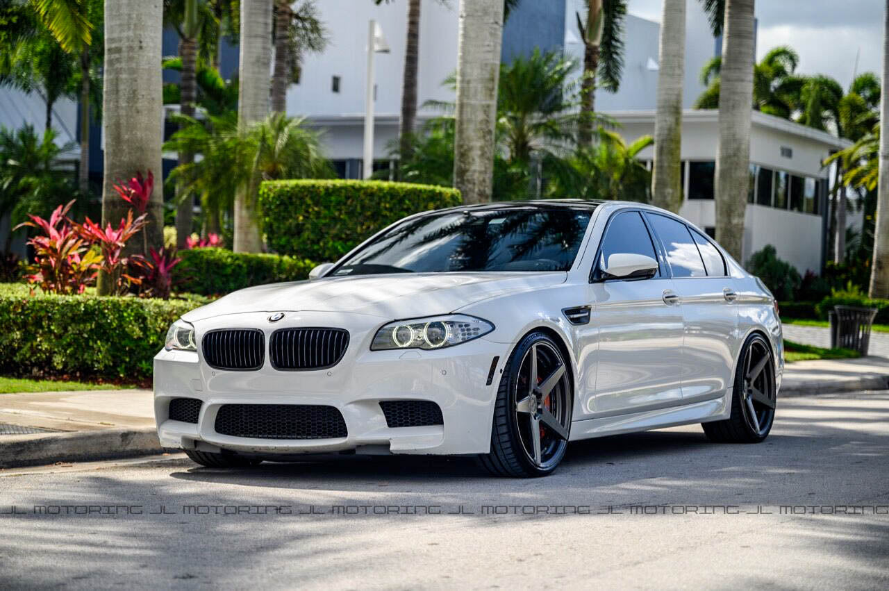 BMW F10 F11 5 Series M5 Front Grilles