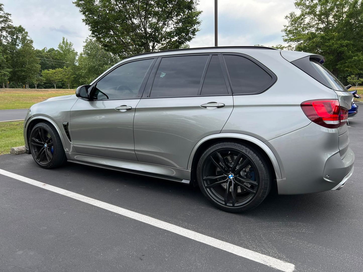 BMW F15 X5 F16 X6 F85 X5M F86 X6M Carbon Fiber Side Skirts