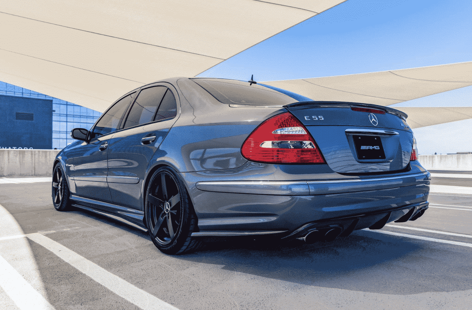 Mercedes Benz W211 E55 E63 AMG Carbon Fiber Side Skirts