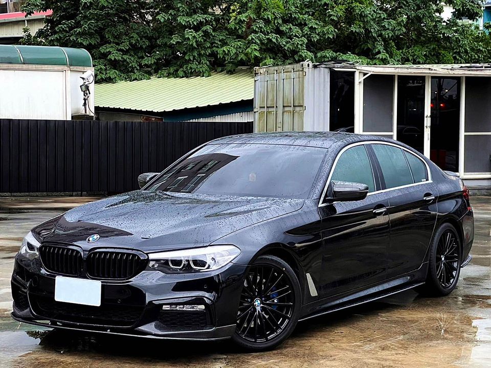 BMW G30 M Sport Performance Carbon Fiber Front Splitters - JL Motoring